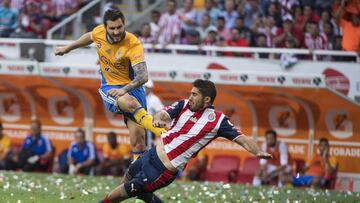 Chivas es una de las víctimas favoritas de André-Pierre Gignac