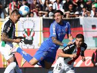 Futbol, Palestino vs Universidad de Chile
Fecha 9, Liga de Primera 2025.
El jugador de Palestino Cristian Suarez disputa el balon con Matias Zaldivia de Universidad de Chile durante el partido de primera division disputado en el Estadio Municipal La Cisterna, en Santiago de Chile.
27/04/2025
Javier Salvo/Photosport
Football, Palestino vs Universidad de Chile
9th turn, Division League 2025.
PalestinoÕs player Cristian Suarez vies for the ball against Matias Zaldivia of Universidad de Chile during the first division match at the Municipal La Cisterna Stadium, in Santiago, Chile.
27/04/2025
Javier Salvo/Photosport