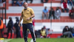 Lillini: “Hay jugadores que no están a la altura de Pumas”