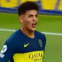 Brandon Cortés volvió a lucirse en Boca con este doblete