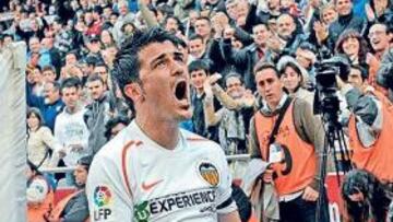 <b>33 GOLES DE MEDIA. </b>Si sumamos las veces que ha perforado la portería rival con el Valencia y con la Selección, Villa sale a una media de 33 goles por temporada.