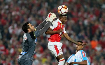 Junior venció a Santa Fe en el estadio El Campín de Bogotá, en partido correspondiente a la ida por las semifinales de la Copa Sudamericana 2018.