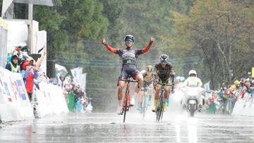 Canola repite victoria bajo el diluvio en la Japan Cup