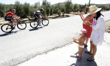 Ligthart y Tony Martin durante la quinta etapa de La Vuelta Ciclista a España 2014 en su 69 edición, de 183,3 kilómetros, que ha comenzado en el municipio cordobés de Priego de Córdoba y termina en la localidad malagueña de Ronda. 
