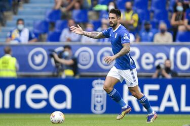 El Oviedo es otro con Álvaro Cervera en el banquillo. El equipo carbayón se llevó los tres puntos del Heliodoro, gracias a un solitario gol de Costas. El defensa remató un rechace en el segundo palo y lo mandó al fondo de la portería.