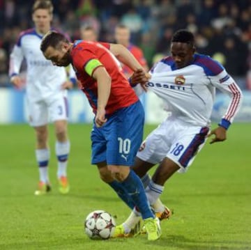 Viktoria Plzen-CSKA. Pavel Horvath y Ahmed Musa.