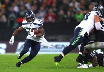 El running back de los Seahawks se perdió 2017 por una pierna rota.