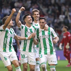 Carracedo pone el show y los goles en la victoria sobre el Cádiz