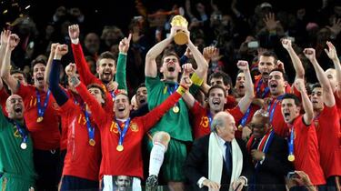 Casillas adds another record to his collection