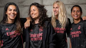 Thaisa, Ivana Andr&eacute;s, Jakobsson y Kenti, jugadoras del Real Madrid. 