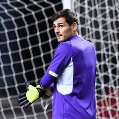 Iker Casillas se 'moja' y da su pronóstico para el Clásico