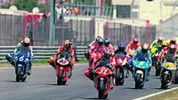 <b>ROSSI EN EL JARAMA. </b>La imagen es de 1998, Rossi (46) en 250cc, en el último gran premio en Madrid.