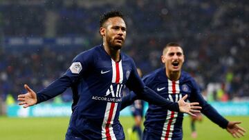 Soccer Football - Ligue 1 - Olympique Lyonnais v Paris St Germain - Groupama Stadium, Lyon, France - September 22, 2019   Paris St Germain&#039;s Neymar celebrates scoring their first goal    REUTERS/Emmanuel Foudrot