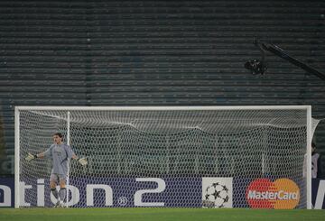 8/12/04  AS ROMA - REAL MADRID   CASILLAS CERRAO