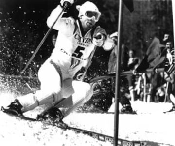 Ingemar Stenmark es el mayor esquiador de todos los tiempos. El sueco ha ganado más competiciones de esquí alpino que ningún otro hombre con un total de 86 carreras en la Copa del Mundo, aunque cuando sólo se disputaban tres disciplinas. Se retiró en 1989, y en su palmarés cuenta con tres generales de la Copa del Mundo, de 1976 a 1978. Cuatro Copas del Mundo de eslalon gigante y seis Copas del Mundo de eslalon. Consiguió ganar todas las carreras de slalom gigante en las temporadas 1977/1978 y 1978/1979, y de eslalon en 1975/1976. Tien tres medallas Olímpicas: dos oros en eslalon y eslalon Gigante en Lake Placid 1980 y un bronce en eslalon Gigante en Innsbruck 1976. Además, consiguió tres Campeonatos del Mundo en eslalon y eslalon Gigante en 1978 y en eslalon en 1982, y una plata en eslalon Gigante en 1982.