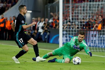 Sven Ulreich y Lucas Vázquez.