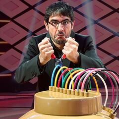 Juanra Bonet se quita la camiseta para compararse con Jorge Fernández y Roberto Leal