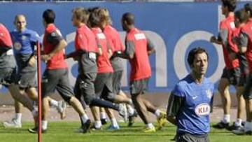 Quique tiene su segunda charla con los jugadores