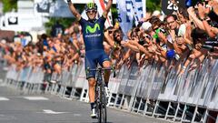 El ciclista español Alejandro Valverde celebra su victoria en la Clásica de San Sebastián 2014.