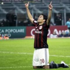 D.T de Milan destaca el trabajo de Carlos Bacca ante Verona