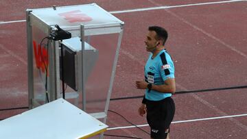 El goleador del fútbol chileno que más se ha beneficiado por el VAR: la cifra sorprende a todos