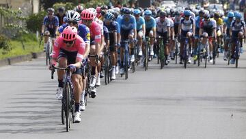 Pelotón del Tour Colombia 2.1 2019