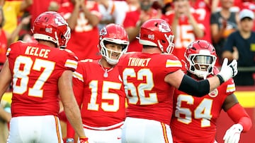 Mahomes pierde a Joe Thuney, su guardia más confiable en los Chiefs