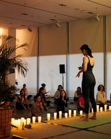 La referente mundial del yoga, Xuan Luan, se?ala cinco posturas ideales para el bienestar 