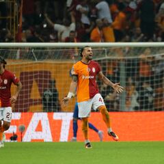 Davinson se queda en el banco en agónico empate de Galatasaray