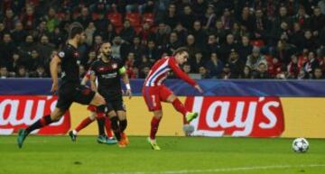 Bayer Leverkusen - Atletico Madrid: In Pictures