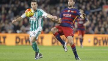 Rubén, ante el Barcelona.