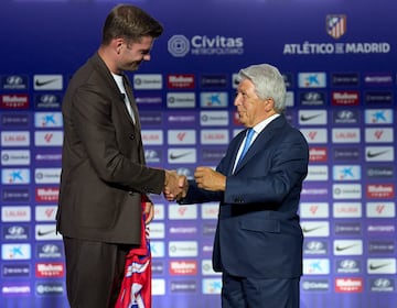 Así fue la presentación de Sorloth con el Atleti