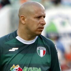 Adolfo Bautista arremete contra las Chivas por contratar a Oribe