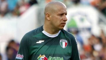 Adolfo Bautista arremete contra las Chivas por contratar a Oribe