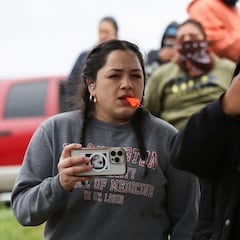 Grassroots resistance of Trump’s ICE agents continues in Chicago: “They are not welcome”