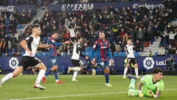 Aprobados y suspensos del Levante: Otro fiasco en el ilusionante debut de Pubill