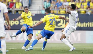Luis Espino, Rub¨¦n sobrino y Eder Militao.