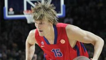 Kirilenko, baja hasta enero por una lesión en un hombro