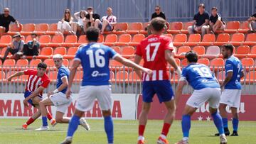 El Jebari busca el gol contra el Melilla.