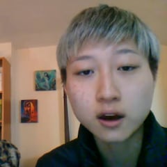 La hija de Jackie Chan afirma que tiene que dormir bajo un puente