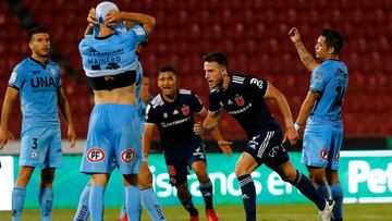 Futbol, Universidad de Chile vs Iquique.
Vigsimo tercera fecha, campeonato nacional 2021.
El jugador de Universidad de Chile Angelo Henriquez celebra su gol contra Iquique durante el partido de primera division realizado en el Estadio Nacional.
Sant