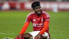 Elanga muerde al United