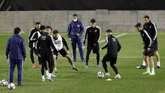 Entrenamiento del Rayo en el estadio de Vallecas.