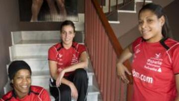 <b>UNIDAS. </b>Nely Carla Alberto, Eli Pinedo y Marta Mangué.