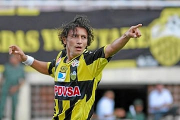 De 2004 a 2006, el delantero pasó por las filas del Al-Ittihad Jedah de la Primera División de Arabia Saudita.