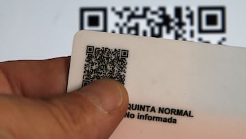 Santiago, 3 febrero 2022.
Un nueva forma para obtener el pase de movilidad con escaneo del código QR de la cédula de identidad puso a disposición el Minsal.
Marcelo Hernandez/Aton Chile