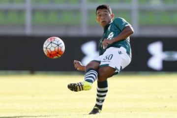 11. Adrián Cuadra de Wanderers jugó 775 minutos en 13 partidos.