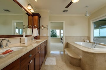 Así es la mansión de Robbie Naish en Hawái.