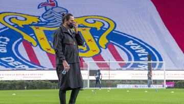 Chivas owner Vergara looks to Hierro as key to securing silverware