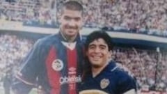 Tras una carrera de m&aacute;s de 25 a&ntilde;os y 29 equipos, el delantero uruguayo puede presumir que es el &uacute;ltimo jugador en activo en haber compartido cancha con Diego Armando Maradona.